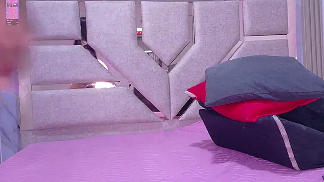 Snapshot of DANIK_STAR chatting on October 4, 7:12 pm DANIK STAR online show from October 4, 7:12 pm