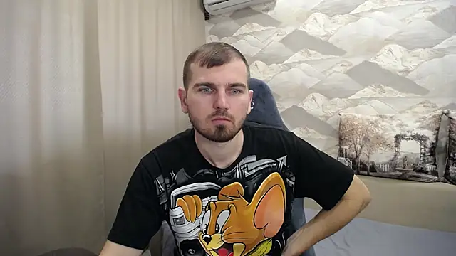 Snapshot of SerzhKorol1 chatting on September 21, 8:16 am SerzhKorol1 online show from September 21, 8:16 am