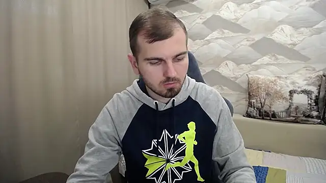 Snapshot of SerzhKorol1 chatting on September 30, 8:19 am SerzhKorol1 online show from September 30, 8:19 am