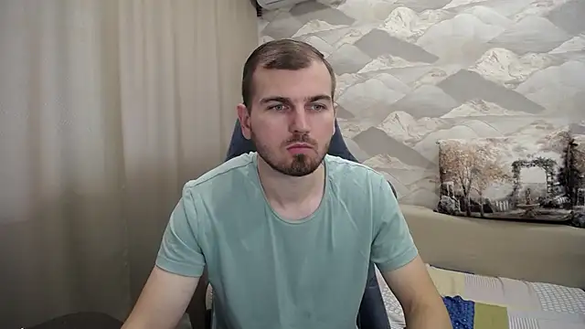 Snapshot of SerzhKorol1 chatting on October 2, 8:32 am SerzhKorol1 online show from October 2, 8:32 am