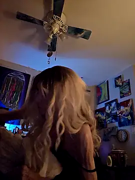Vonniecd online show from May 11, 3:12 am