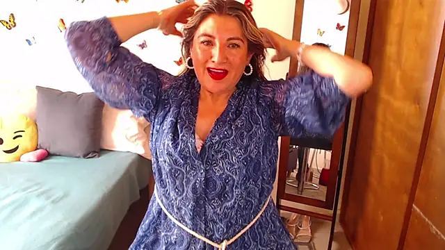 Snapshot of Jolie-Mature chatting on January 7, 9:14 pm Jolie-Mature online show from January 7, 9:14 pm