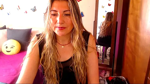 Jolie-Mature online show from November 10, 8:08 pm