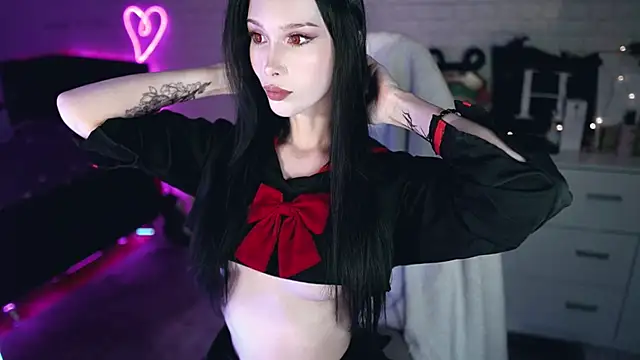 Snapshot of _Uindi_ chatting on December 11, 5:26 pm  Uindi  online show from December 11, 5:26 pm