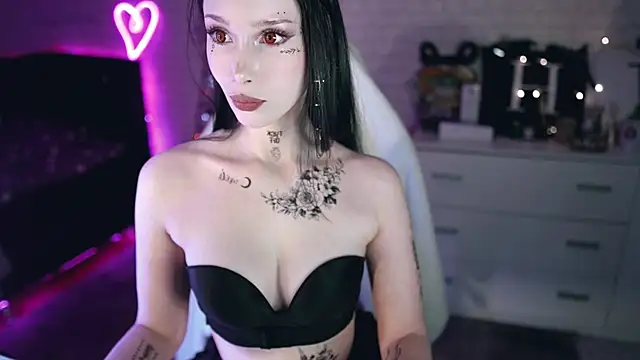 Snapshot of _Uindi_ chatting on January 30, 5:39 pm  Uindi  online show from January 30, 5:39 pm