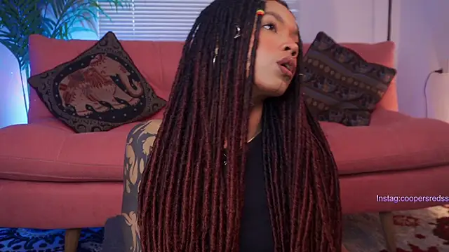 Snapshot of Cooper-Reds chatting on February 12, 1:59 pm Cooper-Reds online show from February 12, 1:59 pm