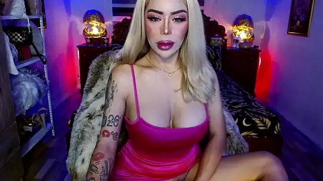 Magnificent Goddess online show from April 16, 5:41 am