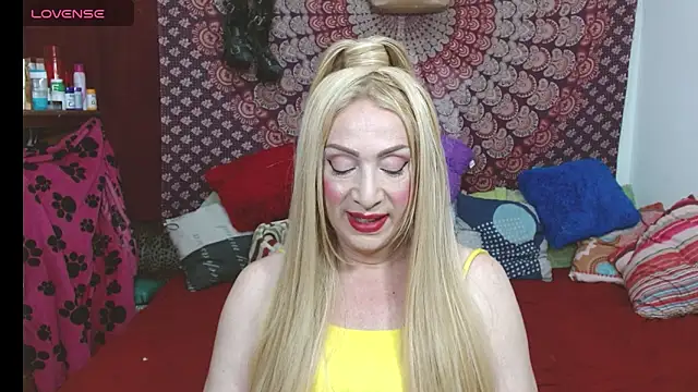 elena evans online show from November 22, 5:45 pm