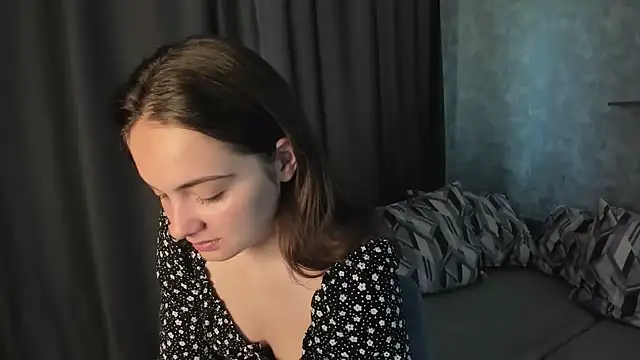 KristinaLoison online show from May 20, 9:48 am
