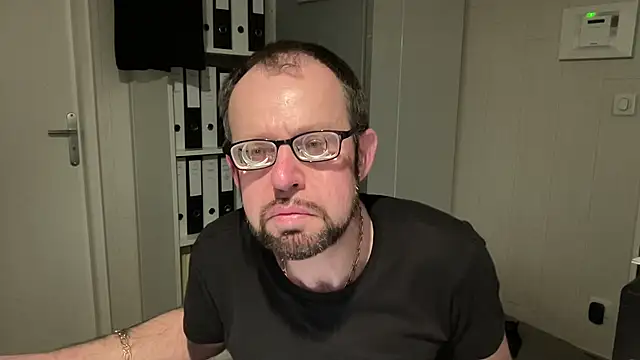 FABIOGLASSES online show from April 2, 10:29 pm