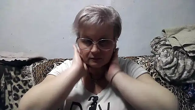 Gina Marlyn online show from February 12, 7:20 pm