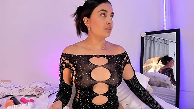 Snapshot of aisha_es chatting on January 14, 2:43 pm aisha es online show from January 14, 2:43 pm