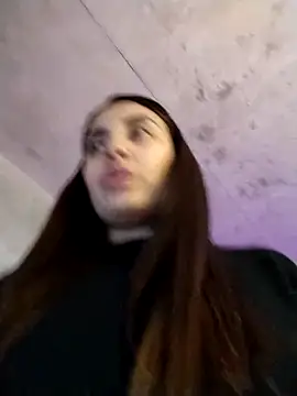 Snapshot of aisha_es chatting on March 15, 6:21 pm aisha es online show from March 15, 6:21 pm