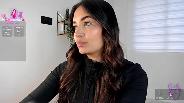 Snapshot of aisha_es chatting on May 25, 9:21 pm aisha es online show from May 25, 9:21 pm