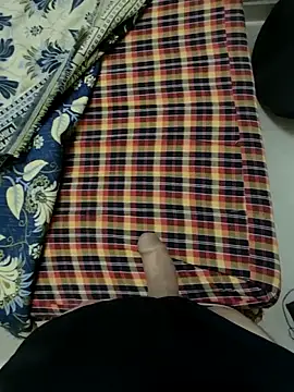 Snapshot of Cute_Kamasutra_boy chatting on May 17, 5:38 am Cute Kamasutra boy online show from May 17, 5:38 am