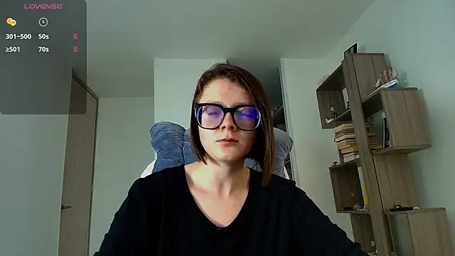 Arya starrk online show from October 16, 2:18 pm