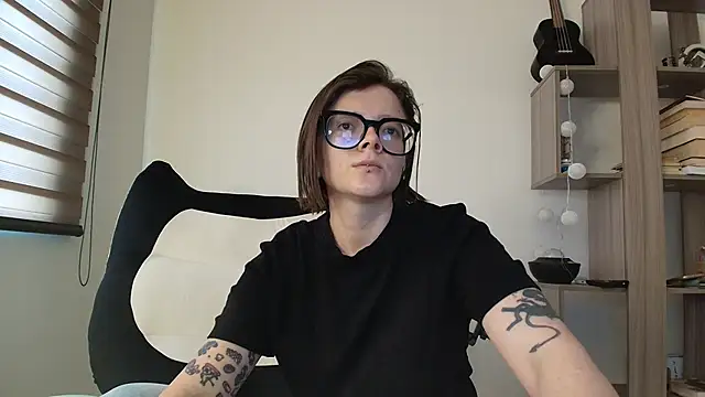 Snapshot of Arya_starrk chatting on February 18, 2:24 pm Arya starrk online show from February 18, 2:24 pm