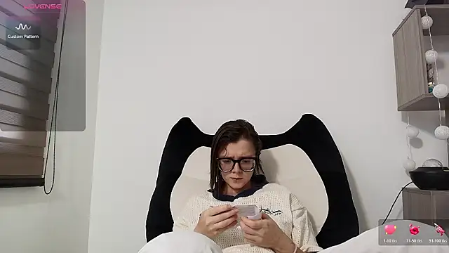 Snapshot of Arya_starrk chatting on March 28, 2:05 pm Arya starrk online show from March 28, 2:05 pm