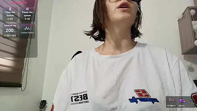 Snapshot of Arya_starrk chatting on April 7, 2:50 pm Arya starrk online show from April 7, 2:50 pm