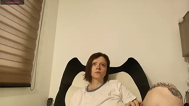Snapshot of Arya_starrk chatting on April 16, 2:18 pm Arya starrk online show from April 16, 2:18 pm