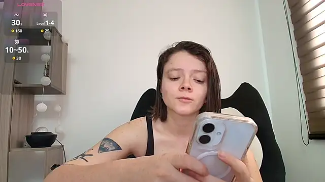 Snapshot of Arya_starrk chatting on May 5, 2:58 pm Arya starrk online show from May 5, 2:58 pm