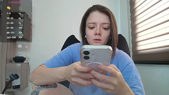 Snapshot of Arya_starrk chatting on May 20, 1:06 pm Arya starrk online show from May 20, 1:06 pm