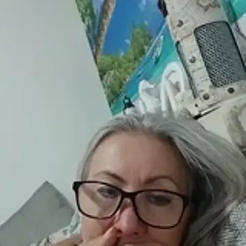 EvaRobinson online show from July 9, 5:11 am