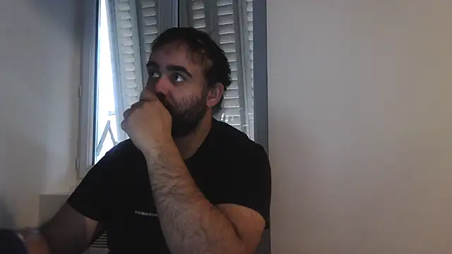 Snapshot of colalba12 chatting on December 8, 8:41 am colalba12 online show from December 8, 8:41 am