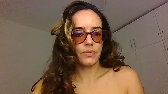 melaniepatterson online show from September 12, 2:55 am