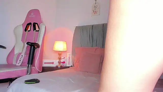 Valentinamolina  online show from January 10, 8:32 pm