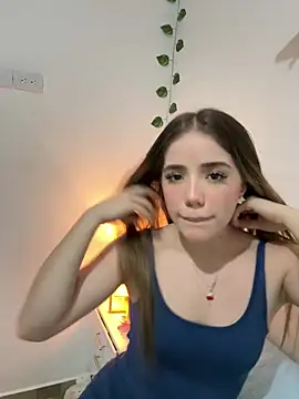 Snapshot of ShelbyHagen chatting on February 1, 11:25 pm ShelbyHagen online show from February 1, 11:25 pm