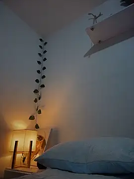 Snapshot of ShelbyHagen chatting on February 5, 11:31 pm ShelbyHagen online show from February 5, 11:31 pm