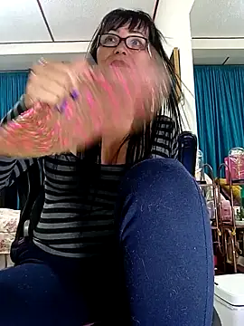 kelly dirty  online show from October 18, 5:21 am