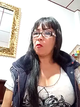 kelly dirty  online show from March 25, 9:32 pm