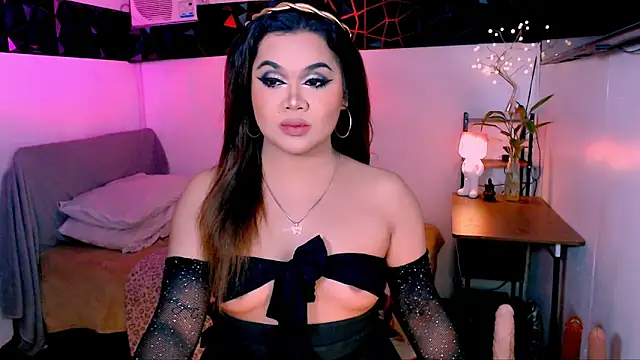 Snapshot of asiankatyhuge chatting on October 3, 11:46 pm asiankatyhuge online show from October 3, 11:46 pm