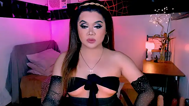 Snapshot of asiankatyhuge chatting on October 7, 1:36 am asiankatyhuge online show from October 7, 1:36 am