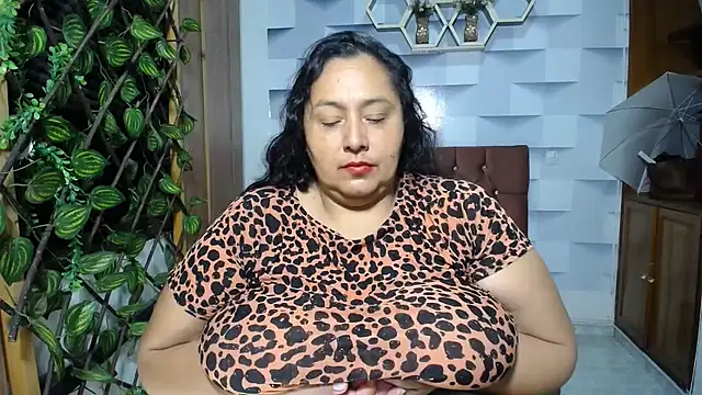 TistMature online show from January 6, 1:04 pm