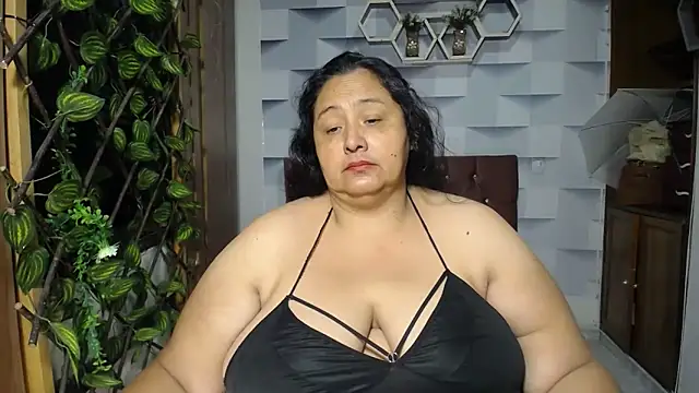 TistMature online show from February 7, 1:15 pm