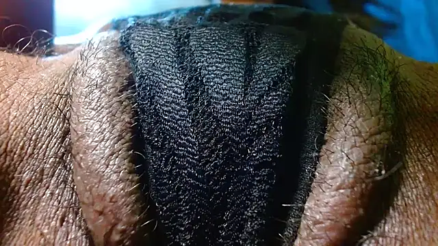 bethanywilson 23 online show from December 4, 3:10 pm