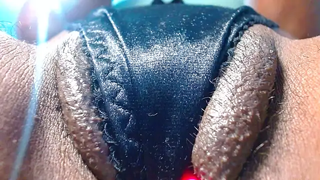 bethanywilson 23 online show from May 9, 4:45 pm