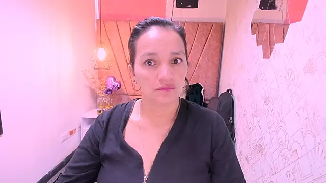 MarilynMiilf  online show from September 18, 7:38 pm