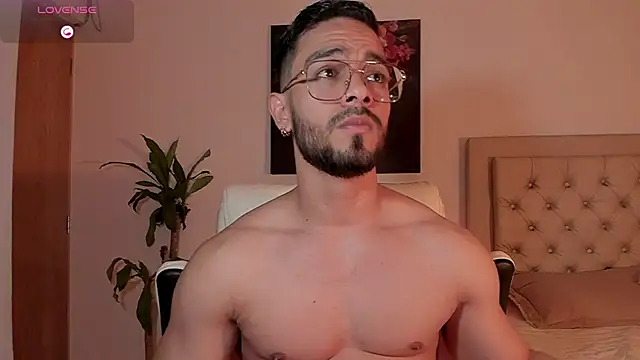 Josseph1  online show from September 29, 12:05 am