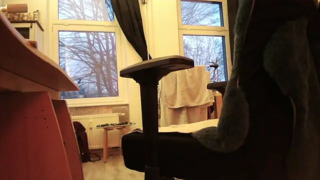 Snapshot of chubbysmallcock@xh chatting on February 23, 4:37 pm chubbysmallcockxh online show from February 23, 4:37 pm