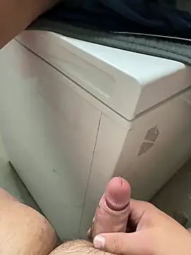 Snapshot of buri232 chatting on January 16, 6:12 pm buri232 online show from January 16, 6:12 pm