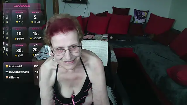 HeisseomaOriginal online show from January 31, 11:35 am