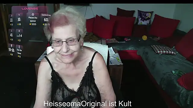 HeisseomaOriginal online show from September 10, 7:19 am