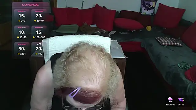 Snapshot of HeisseomaOriginal chatting on November 6, 8:26 am HeisseomaOriginal online show from November 6, 8:26 am