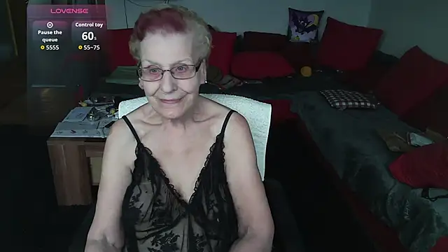 Snapshot of HeisseomaOriginal chatting on November 23, 8:14 am HeisseomaOriginal online show from November 23, 8:14 am