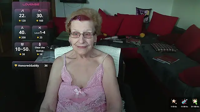 Snapshot of HeisseomaOriginal chatting on January 7, 8:17 am HeisseomaOriginal online show from January 7, 8:17 am