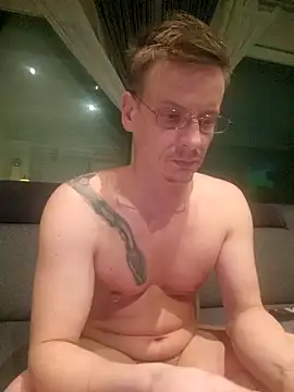 Snapshot of LanaSissy100 chatting on December 12, 8:32 pm LanaSissy100 online show from December 12, 8:32 pm